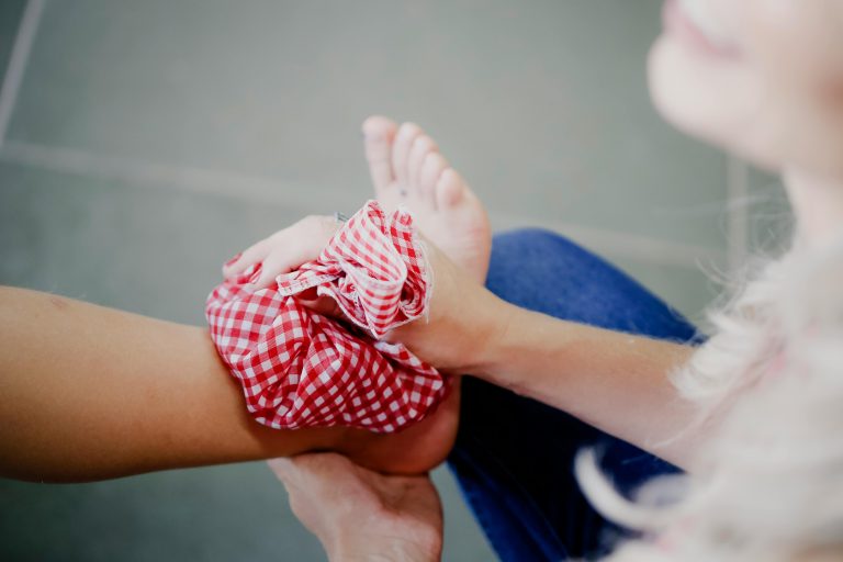 how to sleep with a sprained ankle